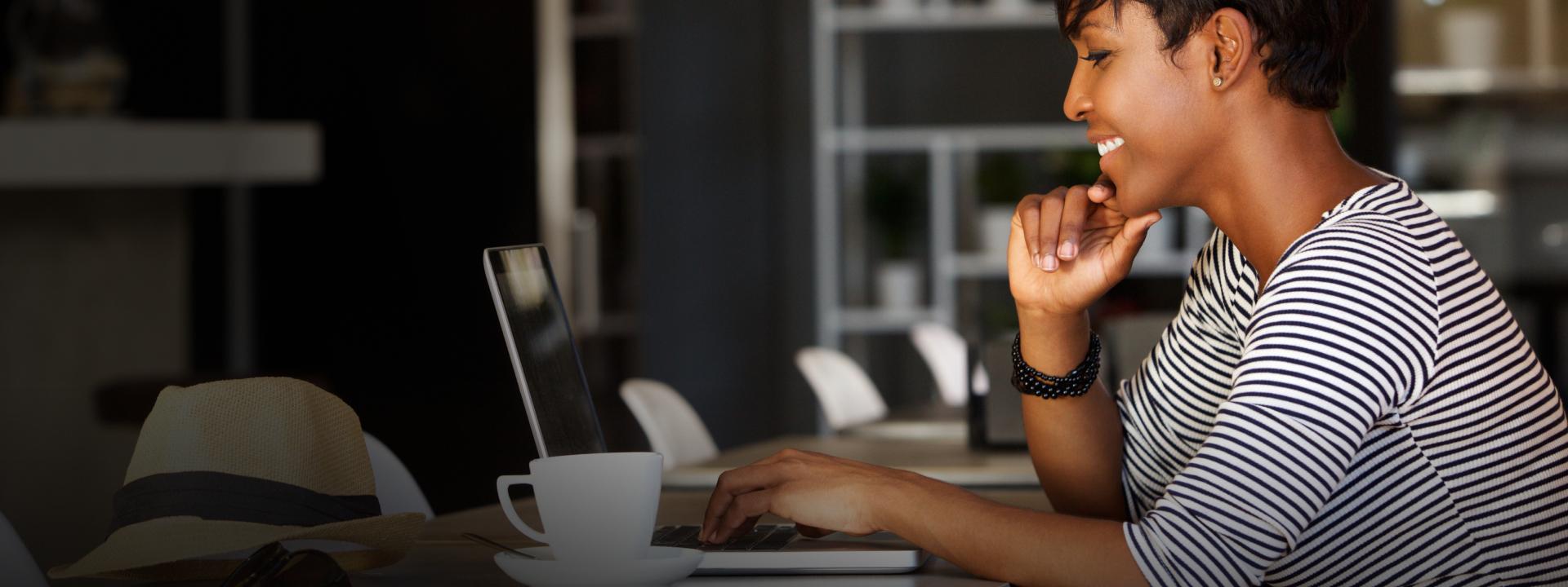 node-Black Friday 2021 shopping tips--banner-image-img